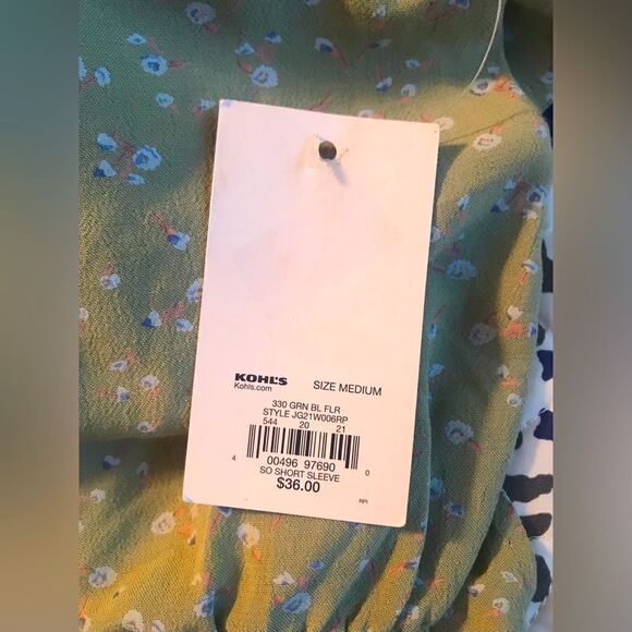 NWT … SO “Size: M” Floral Crop Top / Blouse - Picture 5 of 5